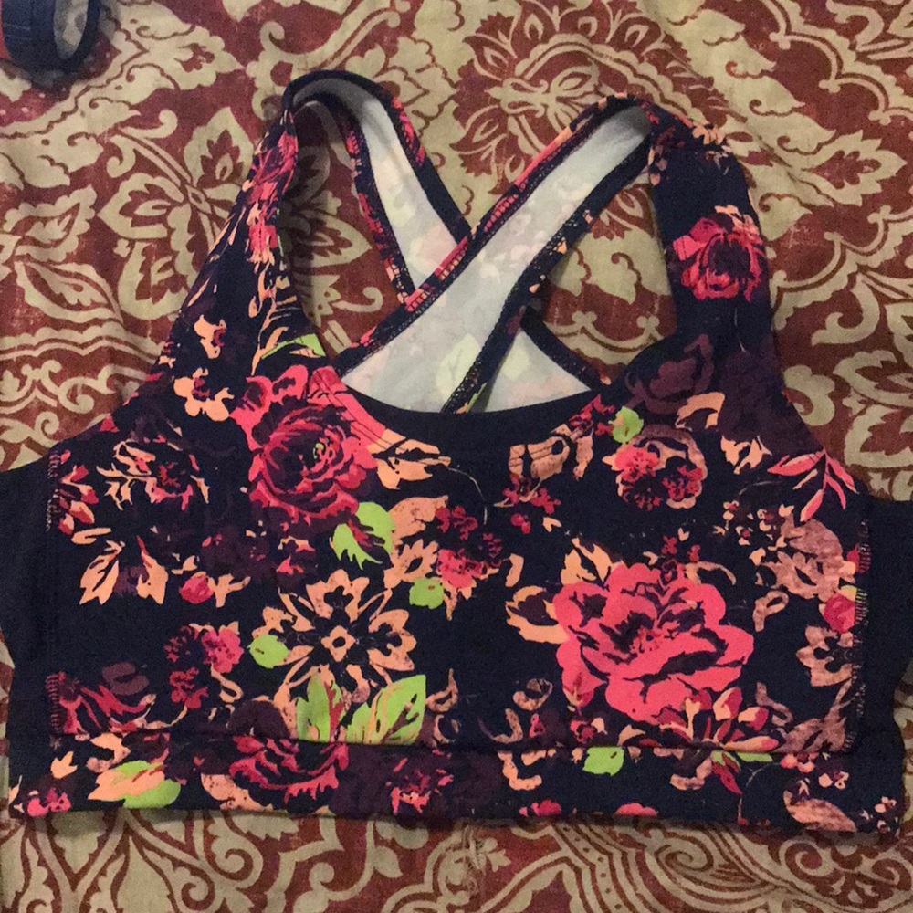 Sports bra New!